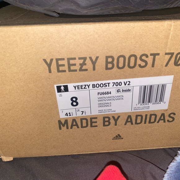 Yeezy 700 Vanta - Picture 4 of 4